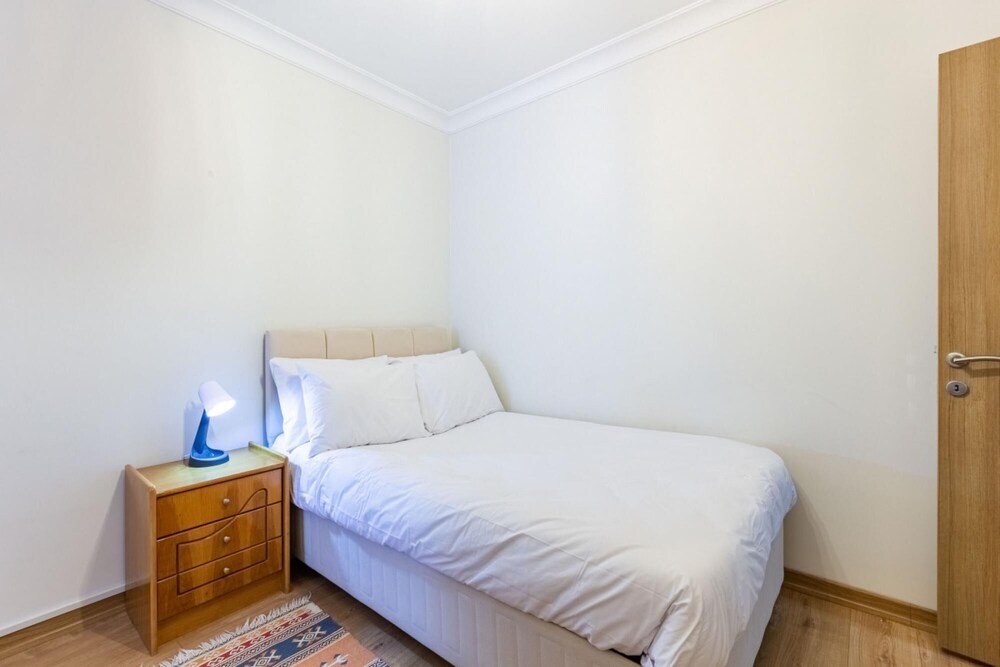 Стамбул: Modern Flat Near Public Transportation in Maltepe