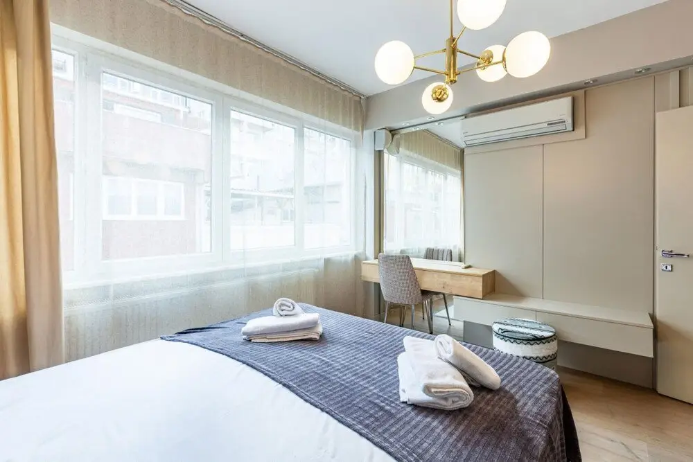 Стамбул: Central Apartment With Bosphorus View in Cihangir