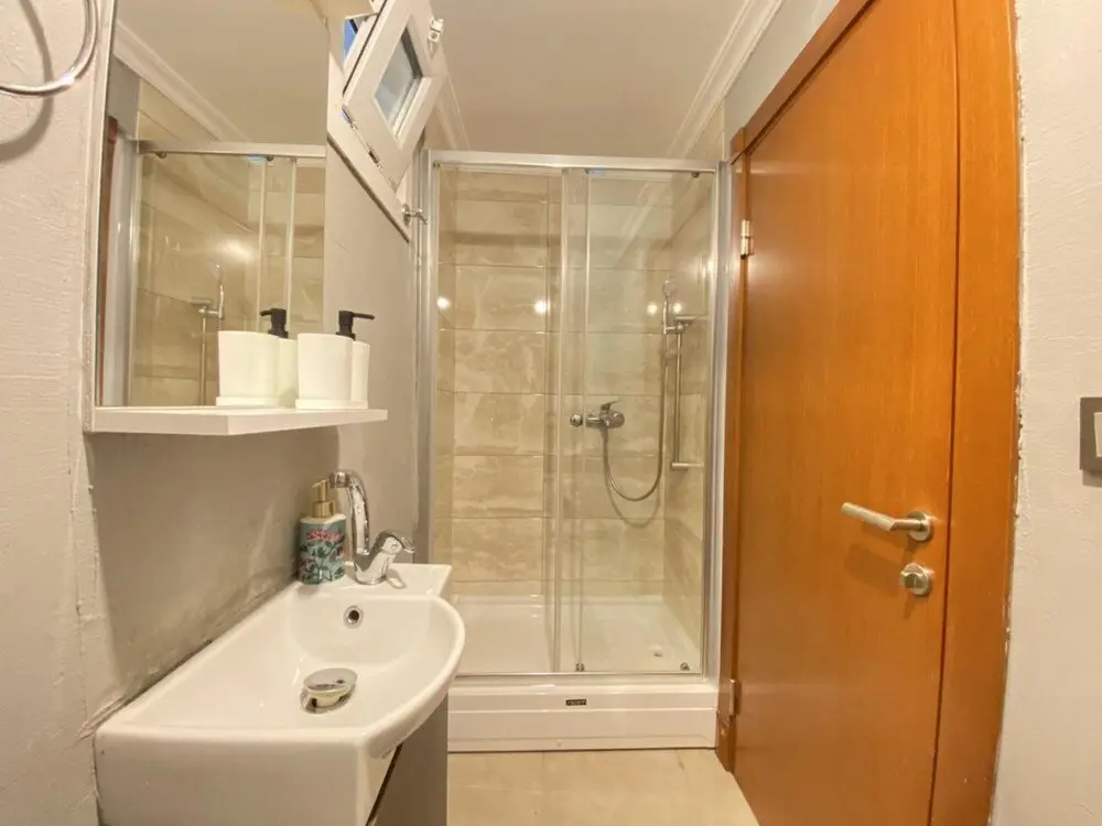 Стамбул: Missafir Flat With Bosphorus View in Kuzguncuk