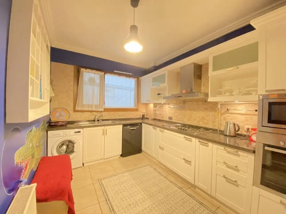 Стамбул: Missafir Flat With Bosphorus View in Kuzguncuk
