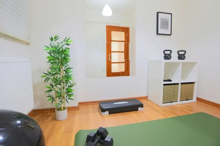 Стамбул: Spacious and Central Flat in Sisli