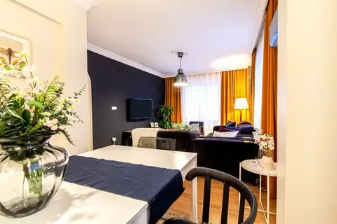 Central and Convenient Flat in Sisli — фото 1