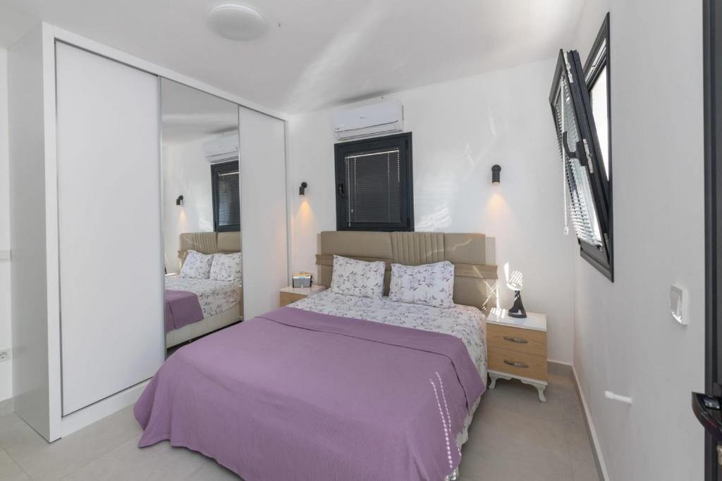 Pleasant Flat With Garden in the Heart of Bodrum — фото 1