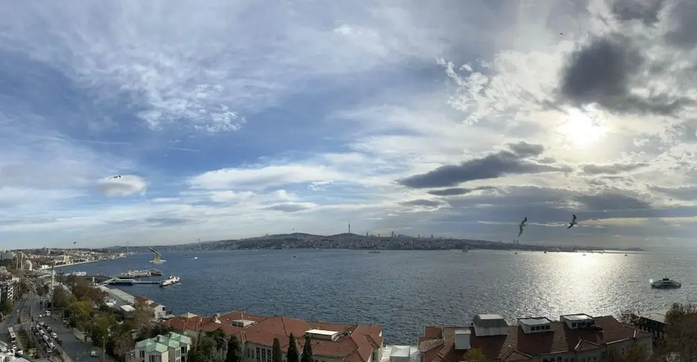 Flat With Excellent Location and View in Beyoglu — фото 1