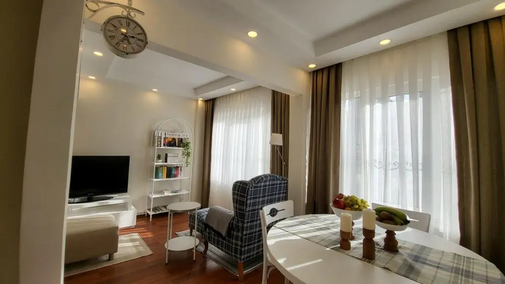 Стамбул: Chic Flat in Sariyer With Balcony and Sea View