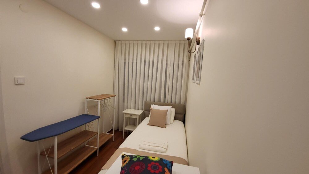 Стамбул: Chic Flat in Sariyer With Balcony and Sea View