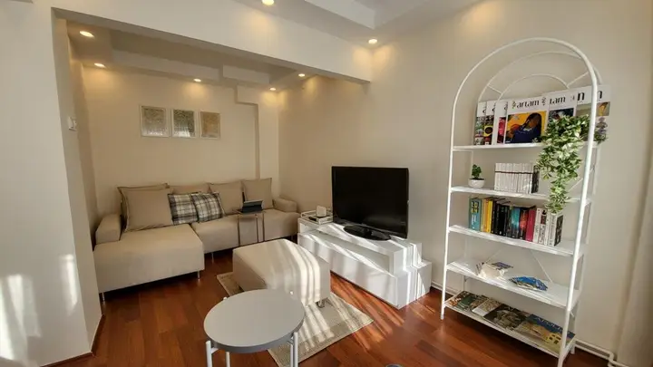Стамбул: Chic Flat in Sariyer With Balcony and Sea View
