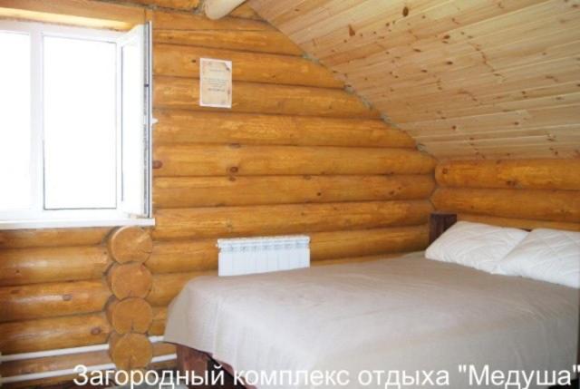 Тверь: Гостевые дома на озере Усадьба Мёдуша