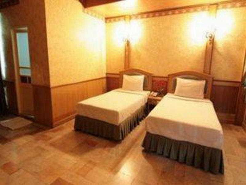 Самутпракан: 13 Coins Resort Bangna