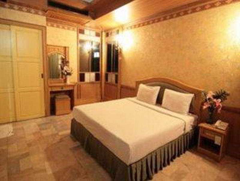 Самутпракан: 13 Coins Resort Bangna