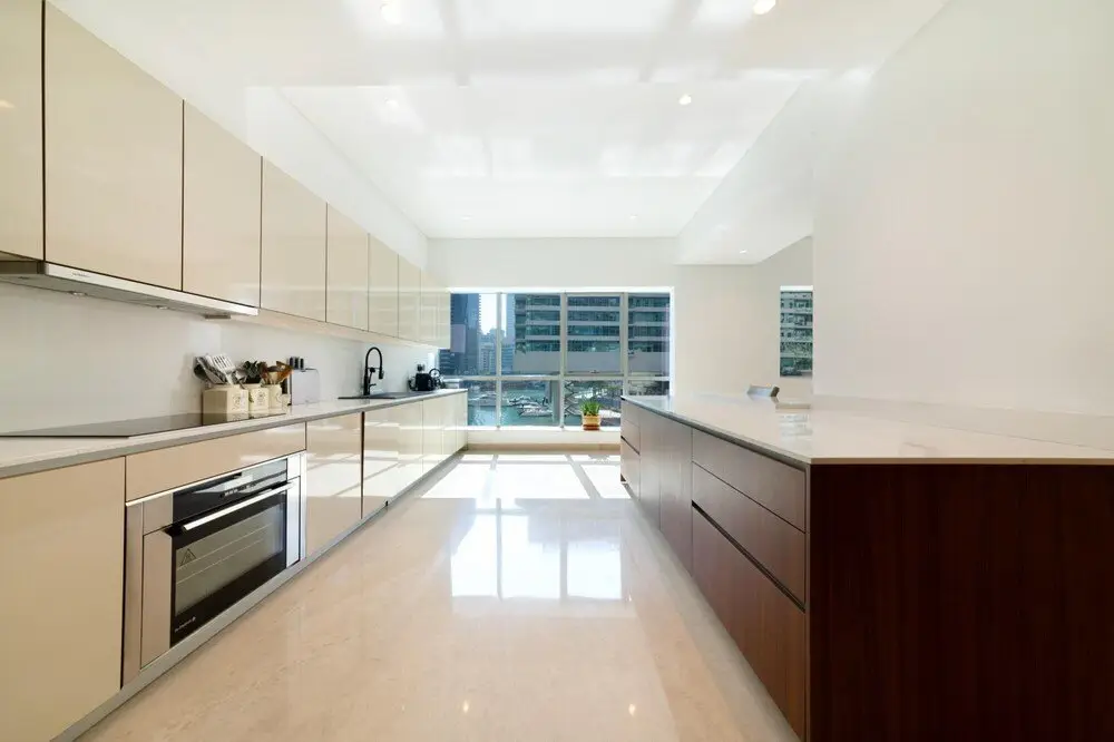 Дубай: Stunning 3-floor Villa w Kids Room Rooftop Terrace Over Dubai Marina