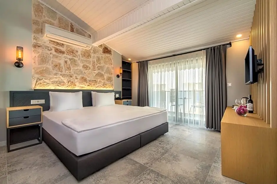 Каш: Isola 12 Hotel
