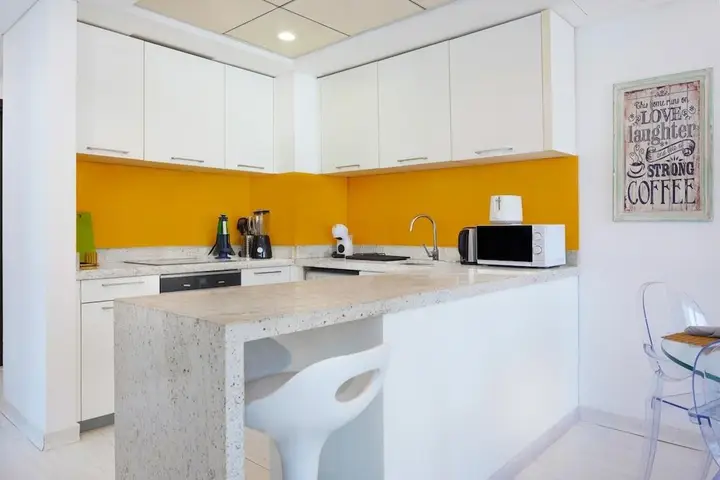 Дубай: Stunning Apartment w Dubai Marina View
