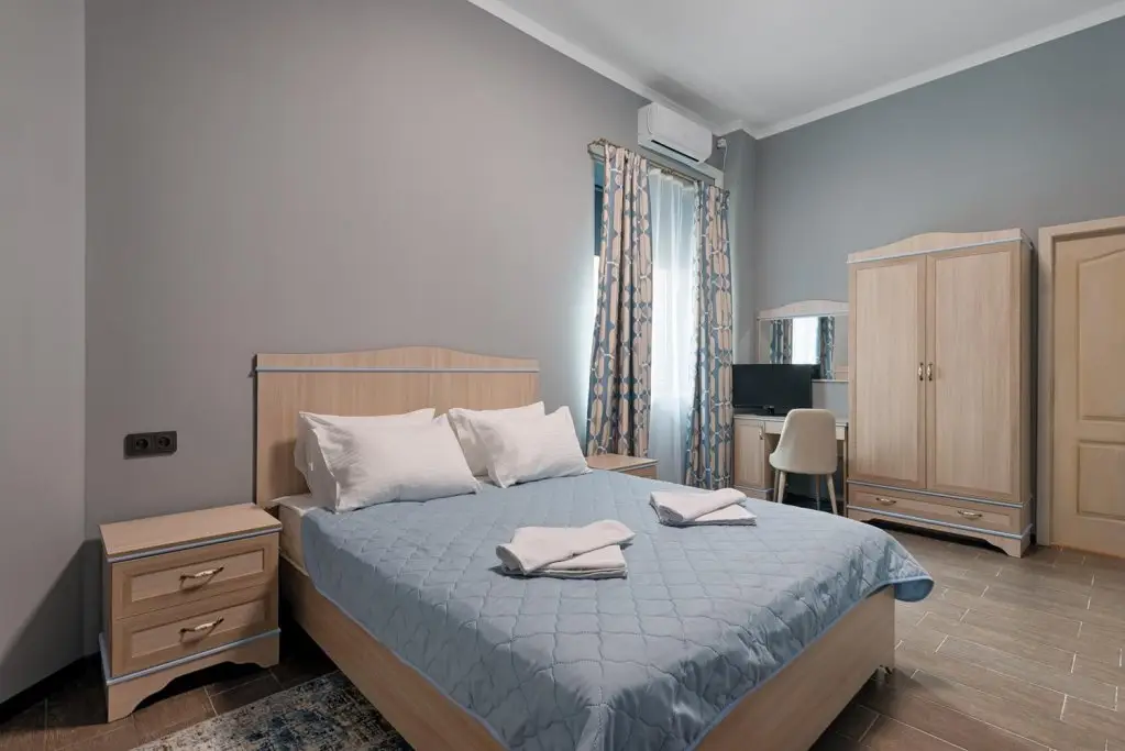 Москва: Гугуша