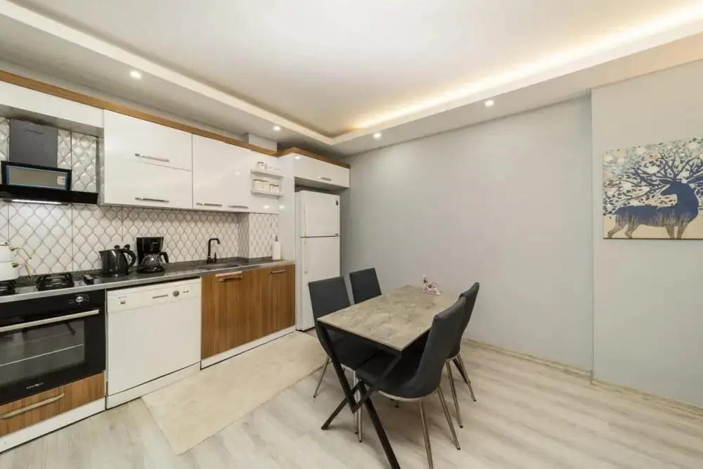 Анталья: Lovely Apartment Near Konyaalti Beach in Muratpasa