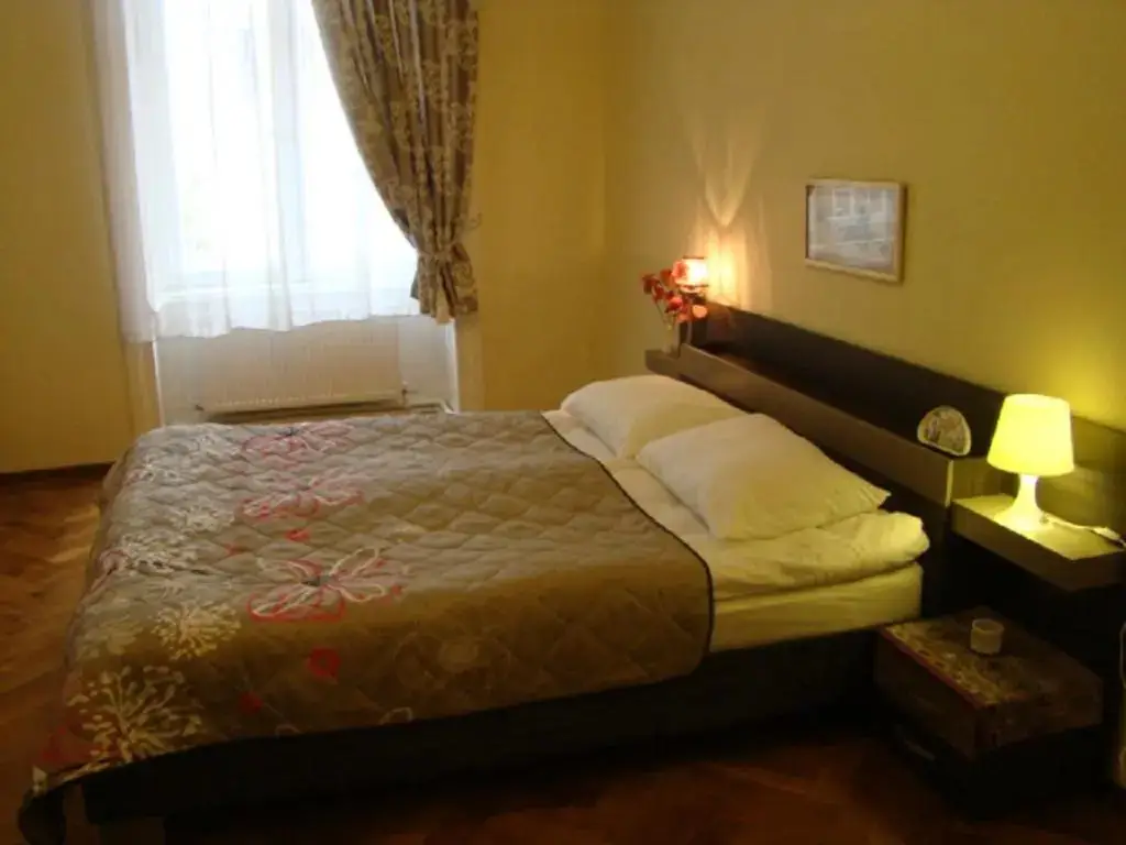Тбилиси: Apartment On Tabidze 3/5