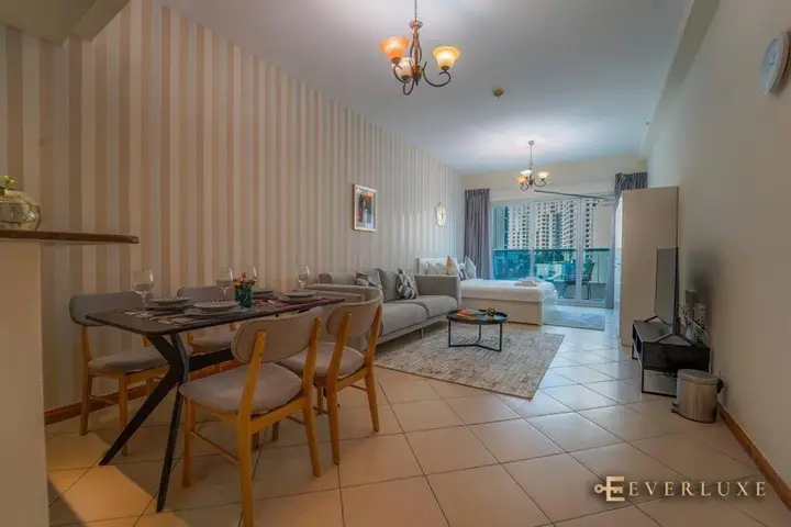 Дубай: Everluxe - Marina Diamond Studio
