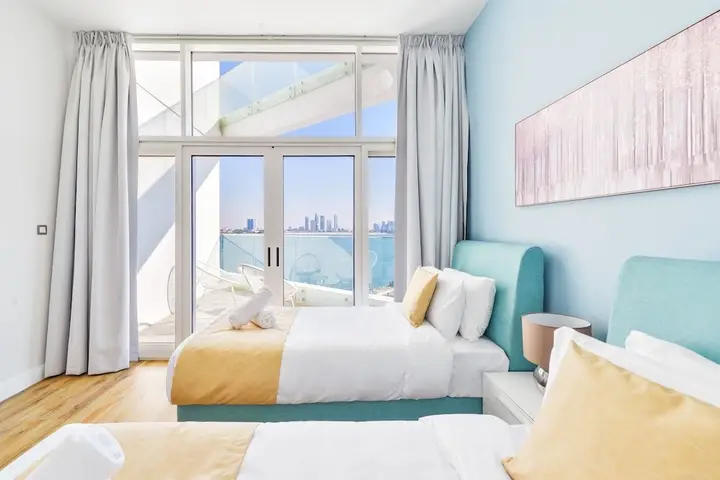 Дубай: Ultra Luxury Palm - Mina Azizi Beachfront - Private Beach and Pool