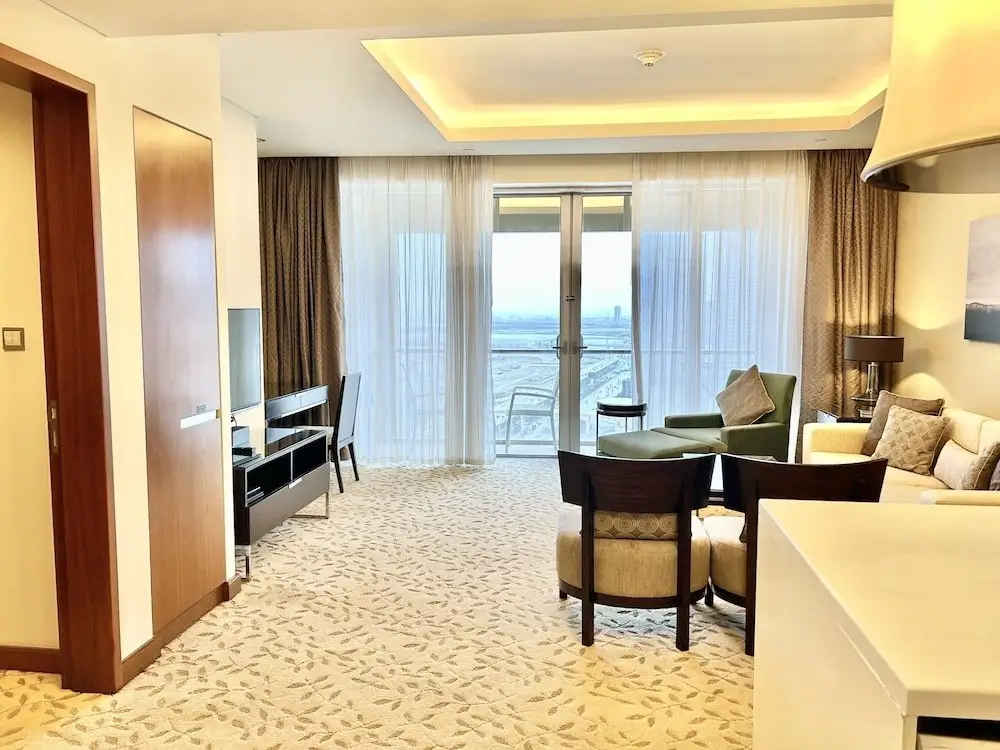 Дубай: Luxury at Former Address Dubai Mall With Balcony