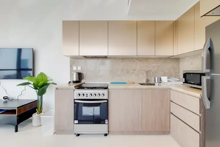 Дубай: GreenFuture - Panoramic City View From This High-Rise Chic Condo