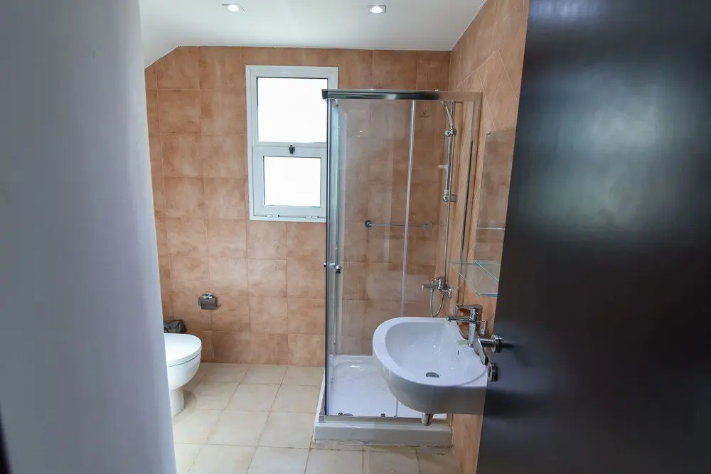 Дубай: GreenFuture - Huge Villa With Gardens and Terrace in JVT