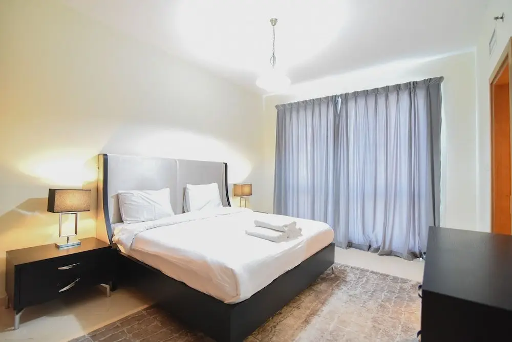 Дубай: GreenFuture - Spacious Apartment Close to Dubai Sports City