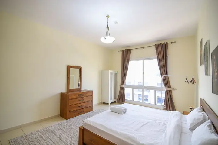 Дубай: GreenFuture - Spacious Apartment In Serene Area With Pool