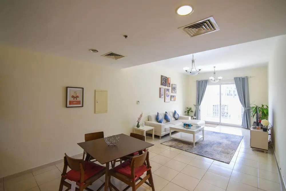 Дубай: GreenFuture - Spacious Apartment In Serene Area With Pool