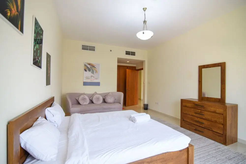 Дубай: GreenFuture - Spacious Apartment In Serene Area With Pool
