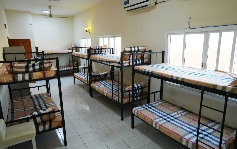 Дубай: Brand New Boys Hostel in center of Dubai