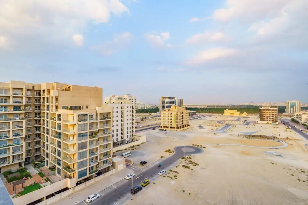 Дубай: Guests and Cohost - Timeless and Stylish Apt with Balcony in DubaiLand