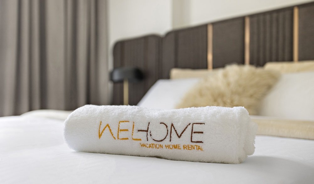 Дубай: WelHome - Incredible Waterfront Apt With Mesmerizing views