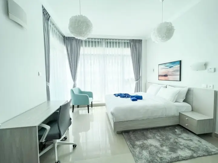 Дубай: New Arabian Opal Marina 2Br