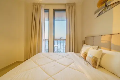 Guests and Cohost - Contemporary Apartment With Wide City Views — фото 1