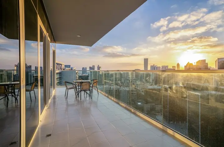 Дубай: Tanin - Fabulous Apt With Burj Khalifa View From Balcony
