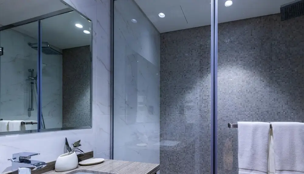 Дубай: Contemporary 1BR at Vera Tower Business Bay by Deluxe Holiday Homes