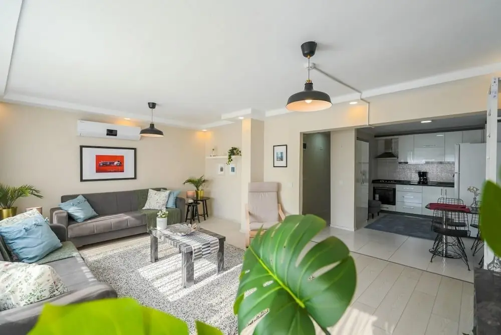 Анталья: Missafir Stylish Flat Near Hadrian s Gate