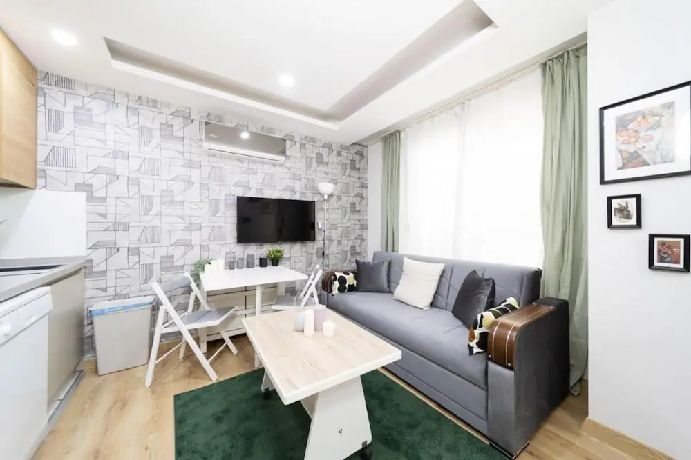 Анталья: Modern Flat With Central Location in Antalya