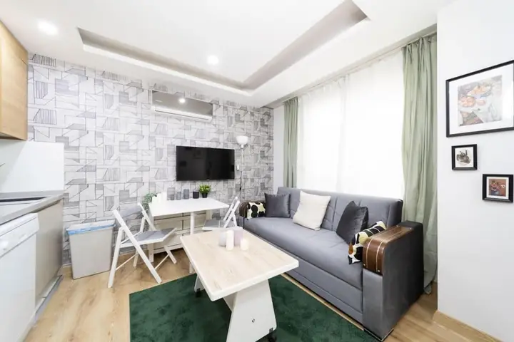 Анталья: Modern Flat With Central Location in Antalya