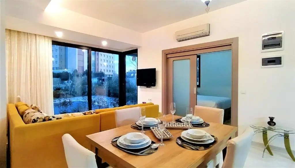 Анталья: Central Flat With Shared Pool In Kepez Antalya