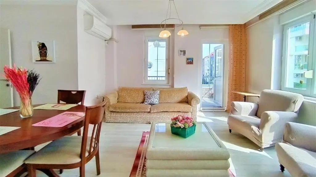 Анталья: Flat Close to Beach With Balcony in Konyaalti