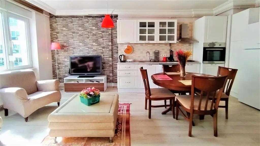 Анталья: Flat Close to Beach With Balcony in Konyaalti