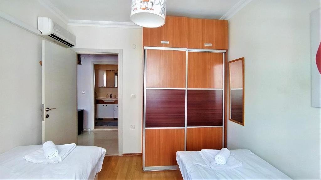 Анталья: Flat Close to Beach With Balcony in Konyaalti