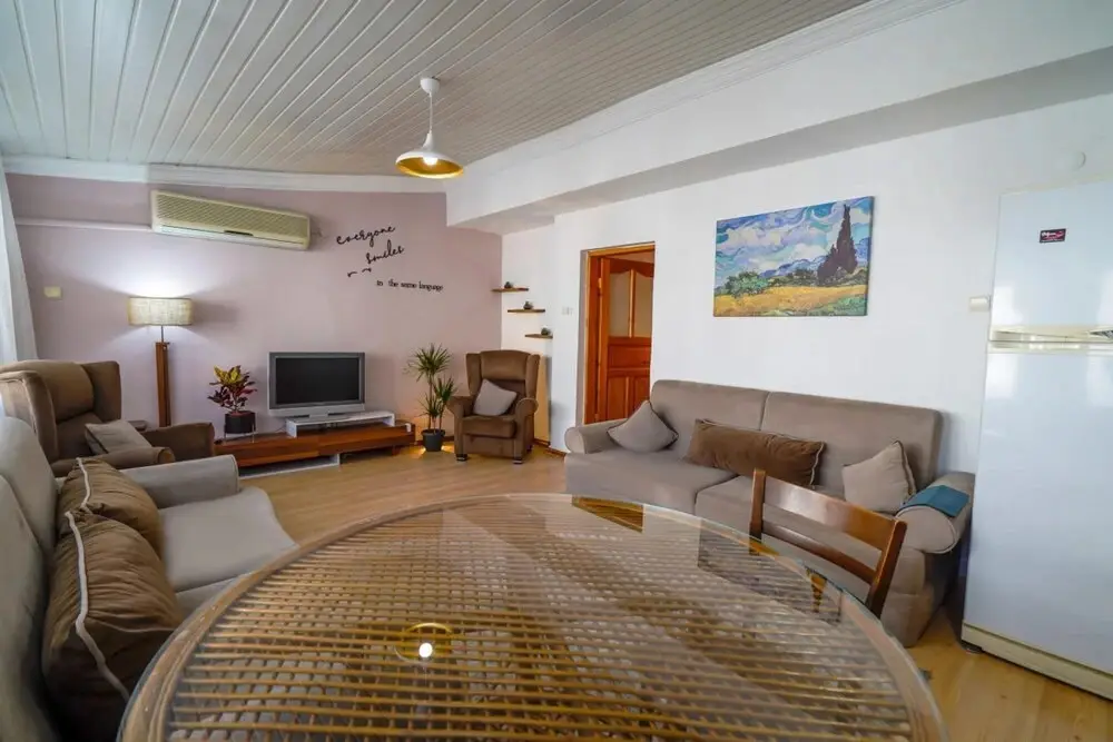 Анталья: Serene and Central Flat With Balcony in Muratpasa