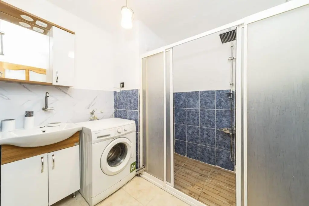 Анталья: Central Flat With Balcony and Terrace in Muratpasa