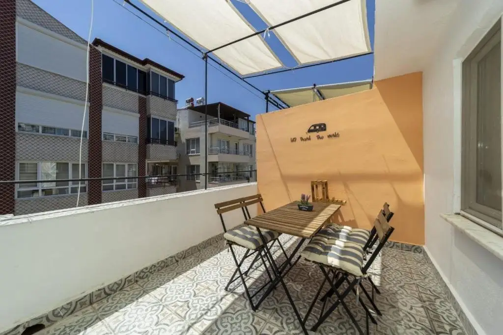 Анталья: Central Flat With Balcony and Terrace in Muratpasa