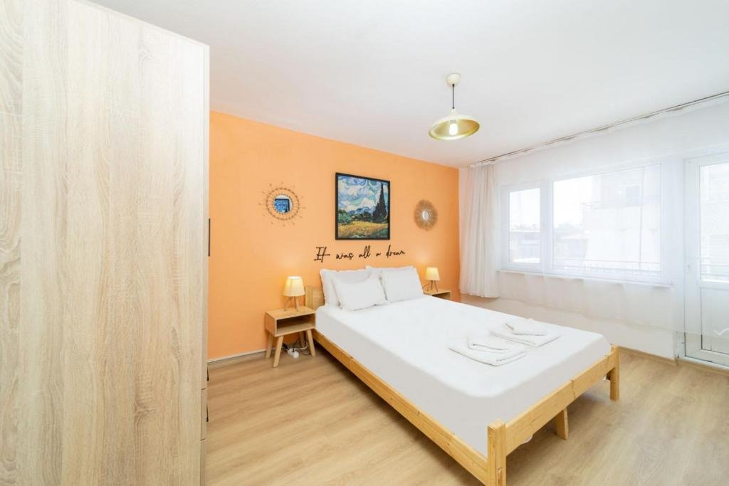 Анталья: Central Flat With Balcony and Terrace in Muratpasa