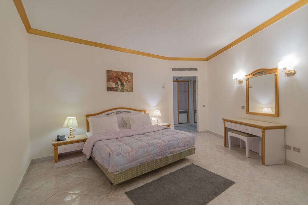 Хургада: Dexon Hotels