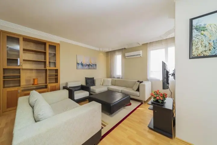 Анталья: Cozy Flat With Balcony Close to Konyaalti Beach