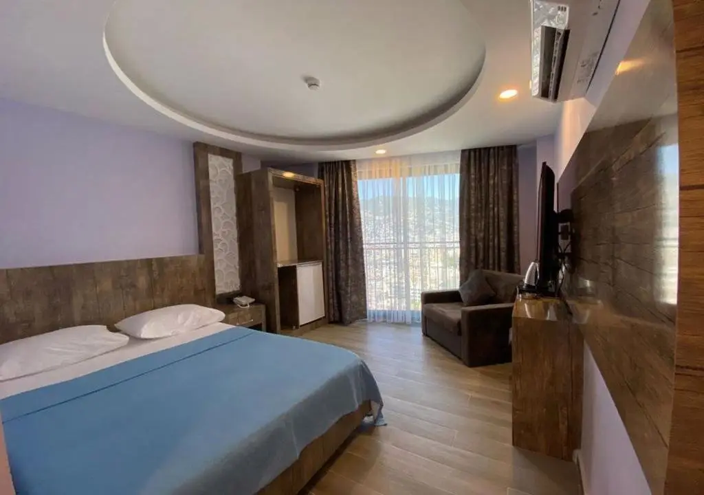 Castle's Light Boutique Hotel — фото 1